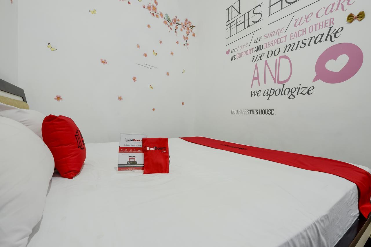 Reddoorz @ Prambanan Timur Raya Semarang Exterior foto